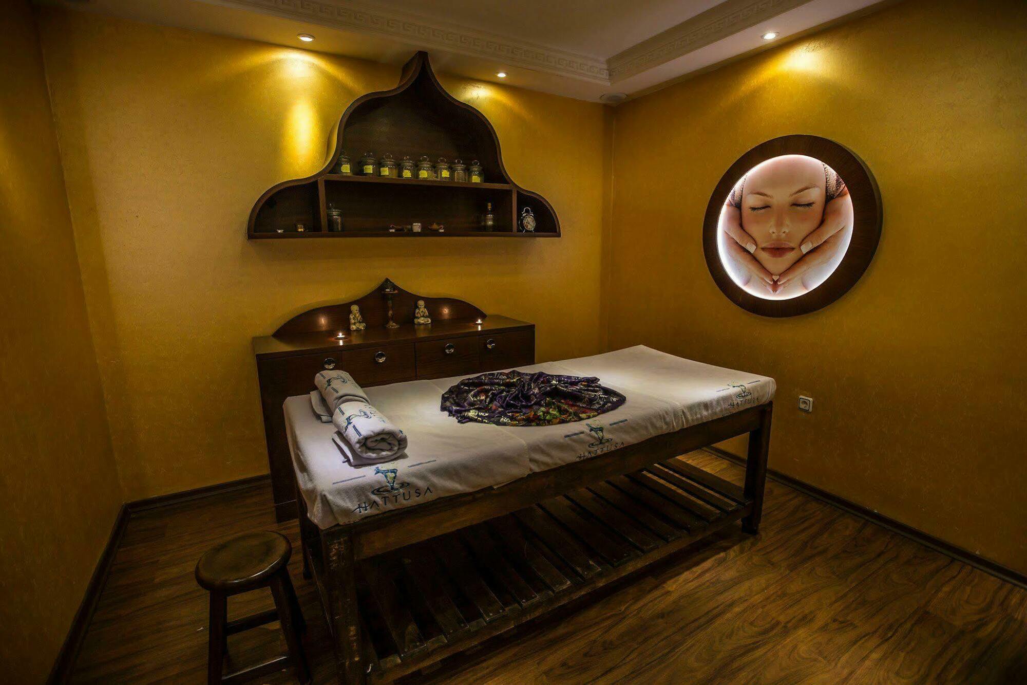 卡兹达格里哈图萨假日温泉俱乐部酒店 古雷 外观 照片